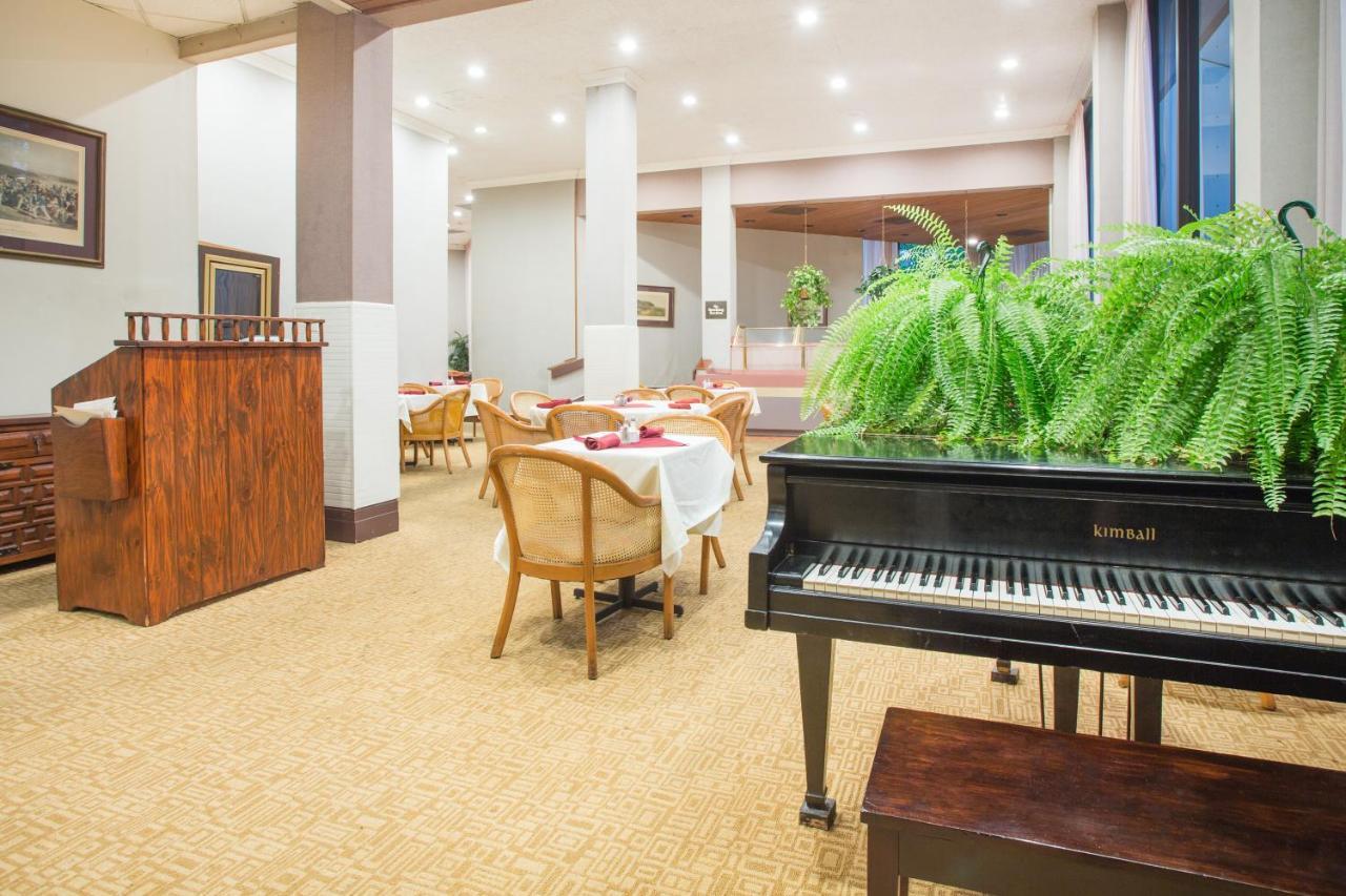 Ramada By Wyndham Augusta Downtown Hotel & Conference Center מראה חיצוני תמונה